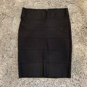 Forever 21 Black Stretch Pencil Skirt Size Medium